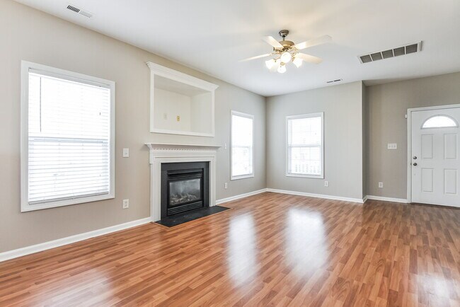 7032 Spanglers Spring Way in Raleigh, NC - Building Photo - Building Photo