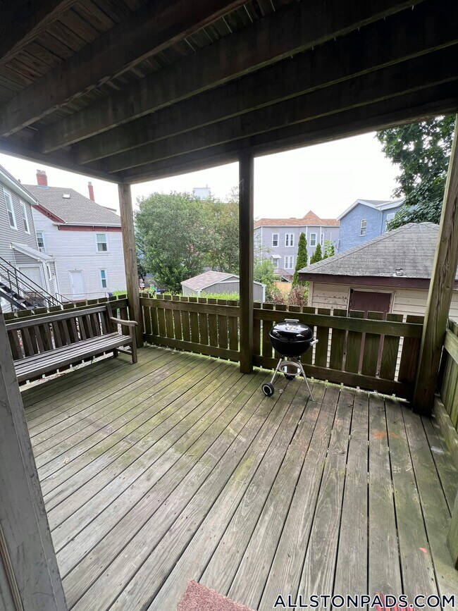 4 Adella Pl in Boston, MA - Building Photo - Building Photo