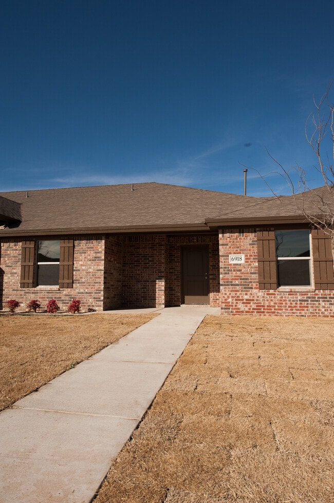 6918 67th St in Lubbock, TX - Building Photo - Building Photo