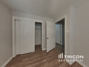 1328 E Vine Ave in Mesa, AZ - Building Photo - Building Photo