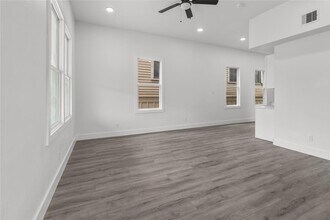3312 Sealy Ave in Galveston, TX - Building Photo - Building Photo