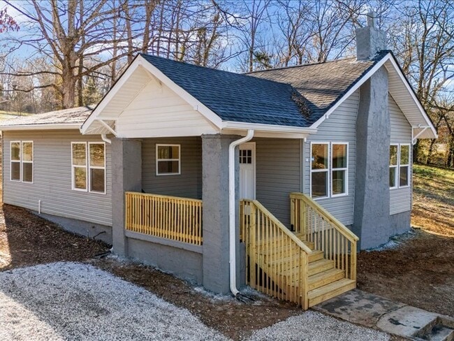 property at 814 Biddle St