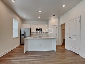 6757 Atlantic Bch Ave in Wesley Chapel, FL - Building Photo - Building Photo