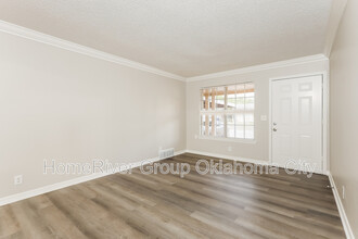 900 NE Katherine Pl in Oklahoma City, OK - Building Photo - Building Photo