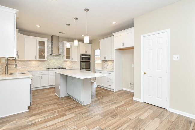 property at 215 Windrift Ct