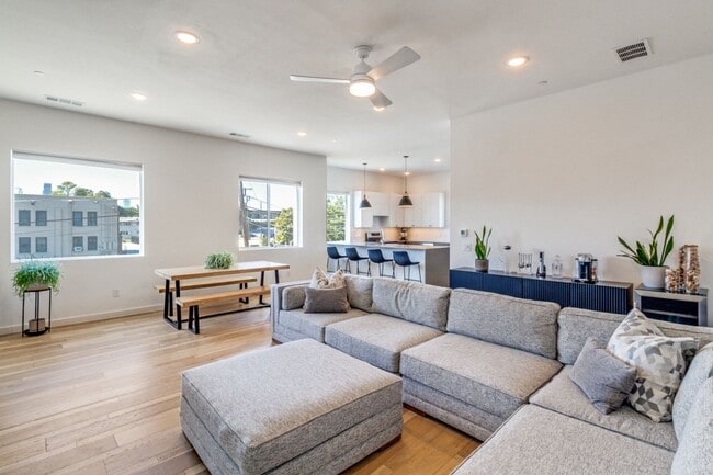 property at 1536 Holly Ave