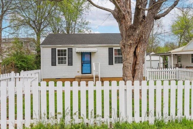 property at 5506 Winn Ave