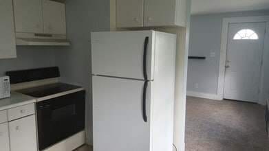 302 3rd St in Chesapeake City, MD - Building Photo - Building Photo