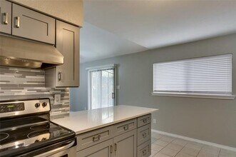 114 Camilla Ln in Garland, TX - Building Photo - Building Photo