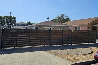 3136 Casitas Ave in Los Angeles, CA - Building Photo - Building Photo