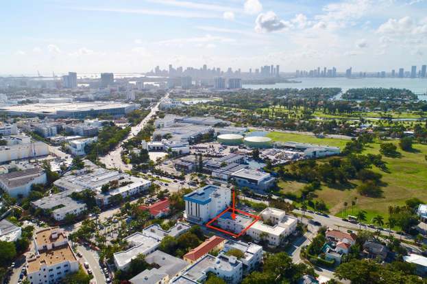 2444 Flamingo Pl in Miami Beach, FL - Building Photo - Building Photo