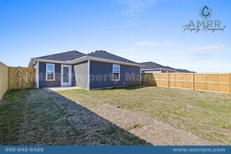 308 Honeybee Ave in Decatur, AR - Building Photo - Building Photo