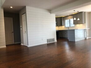 422 Wright St in Lakewood, CO - Foto de edificio - Building Photo