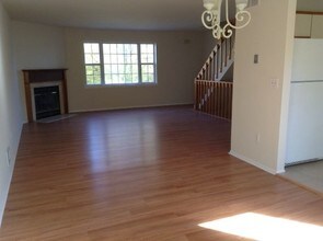 3 Dutch Ln in Hazlet, NJ - Building Photo - Building Photo