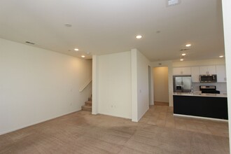 5231 Calle Rockfish in San Diego, CA - Building Photo - Building Photo