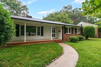 736 S Westview Dr in Winston-Salem, NC - Building Photo - Building Photo