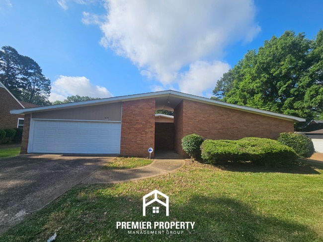 property at 6149 Quince Rd