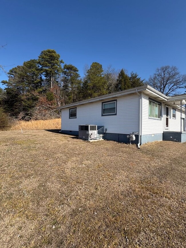 3390 Cumberland Falls Hwy in Corbin, KY - Building Photo - Building Photo