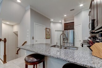6008 Anchorage Way S in St. Petersburg, FL - Building Photo - Building Photo