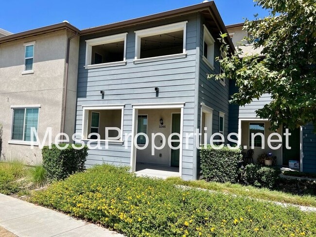 1046 Newberry Ln in Claremont, CA - Building Photo - Building Photo