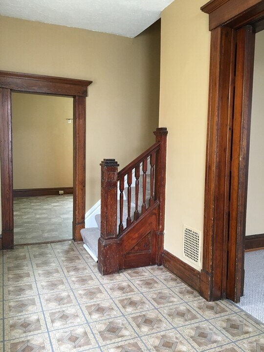 271 S Champion Ave in Columbus, OH - Building Photo