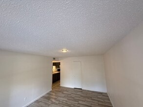 911 Harris Dr in Alma, AR - Building Photo - Building Photo