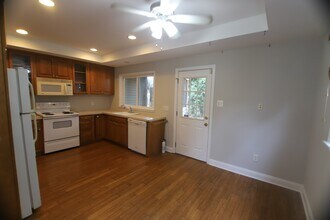 309 E 6th Ave in Conshohocken, PA - Building Photo - Building Photo