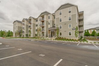 The Elwood in Happy Valley, OR - Foto de edificio - Building Photo