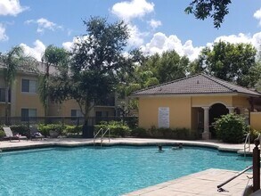 900 Crestwood Blvd N, Unit 916 in Royal Palm Beach, FL - Building Photo - Building Photo
