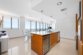 5875 Collins Ave, Unit 1202 in Miami, FL - Building Photo - Building Photo
