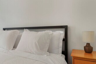 906 W Keith Ave, Unit SI ID1370216P in Waukegan, IL - Building Photo - Building Photo