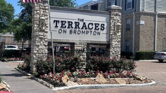 7315 Brompton St in Houston, TX - Building Photo