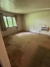 212 Lunar Ln in Coraopolis, PA - Building Photo - Building Photo
