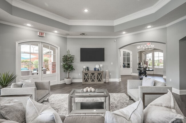The Flats at Sugarland in Sugar Land, TX - Foto de edificio - Building Photo
