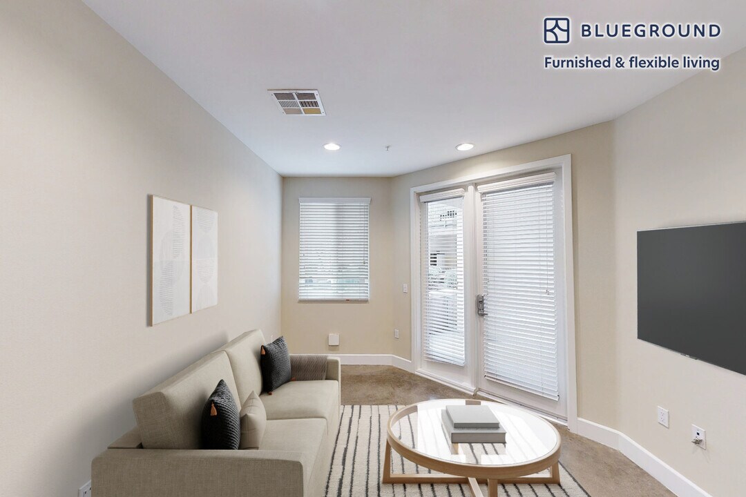 7400 Center Ave in Huntington Beach, CA - Building Photo