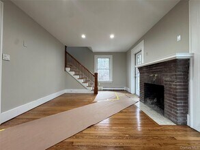 157 NY-17M in Harriman, NY - Building Photo - Building Photo