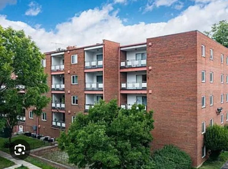 1839 Beacon St-Unit -206 in Cincinnati, OH - Building Photo