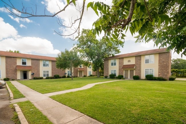 Hartford Commons in Pascagoula, MS - Foto de edificio - Building Photo