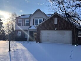 5913 Sandalwood Dr in Carmel, IN - Building Photo