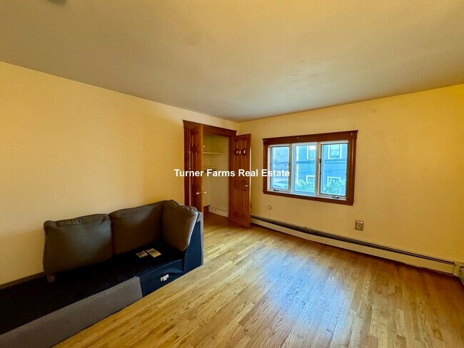 67 Gore St, Unit 2F in Cambridge, MA - Building Photo - Building Photo