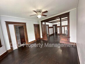 825 Myrtle Ave in Albany, NY - Building Photo - Building Photo