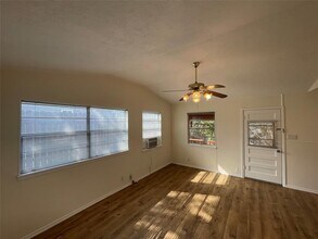 17303 E Darleen Dr in Leander, TX - Building Photo - Building Photo