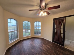 1108 Grand Central Pkwy in Saginaw, TX - Building Photo - Building Photo