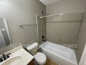9226 Lazzini Cove in Cordova, TN - Building Photo - Building Photo