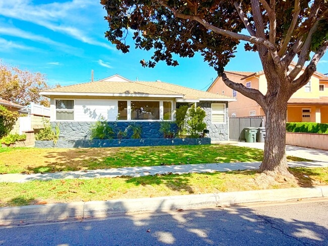 property at 4648 Adenmoor Ave