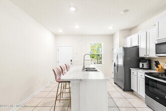 2846 Black Buck Cir in Jacksonville, FL - Foto de edificio - Building Photo