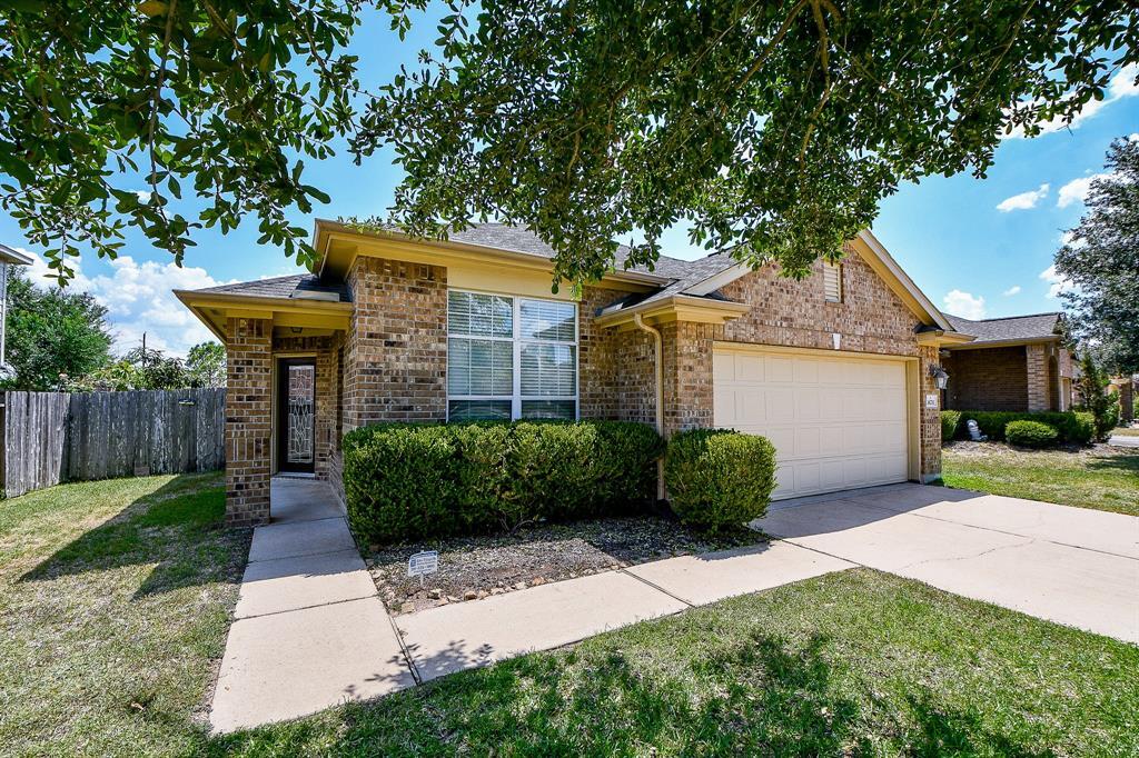 26711 Henson Falls Dr in Katy, TX - Building Photo