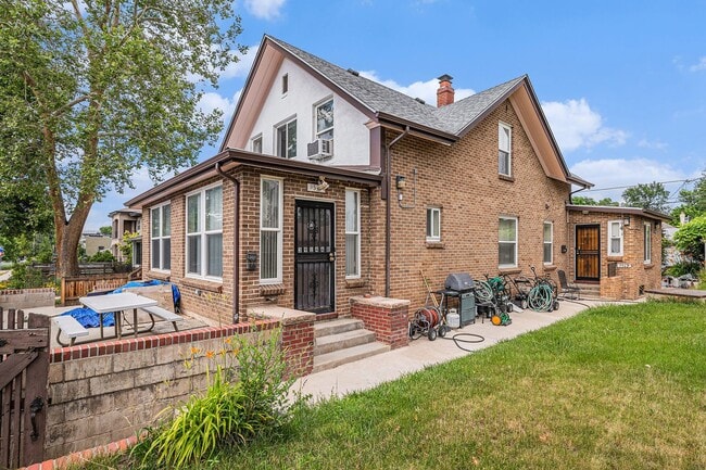property at 3914 Perry St