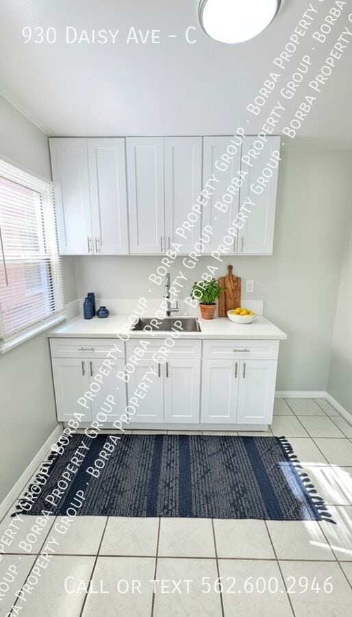 property at 930 Daisy Ave