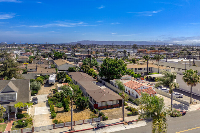 1308 W Gardena Blvd in Gardena, CA - Building Photo - Building Photo